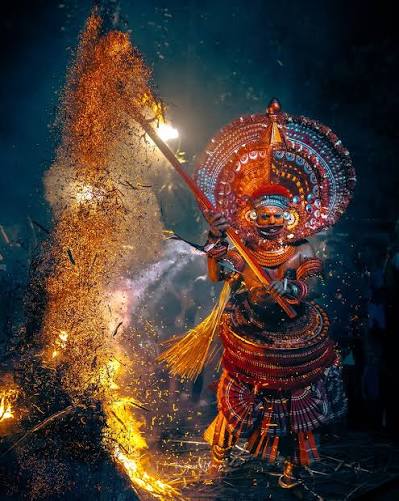 Thalassery Theyyam Trip